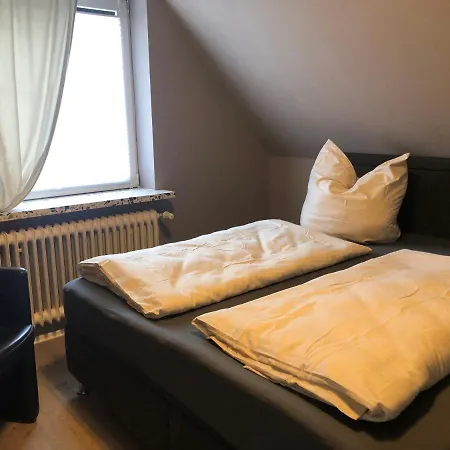 Mit Fernblick Und Parkplatz Jübek